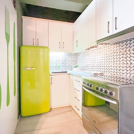 Loft 1 Bedroom Apartment In The Heart Of Афины Экстерьер фото