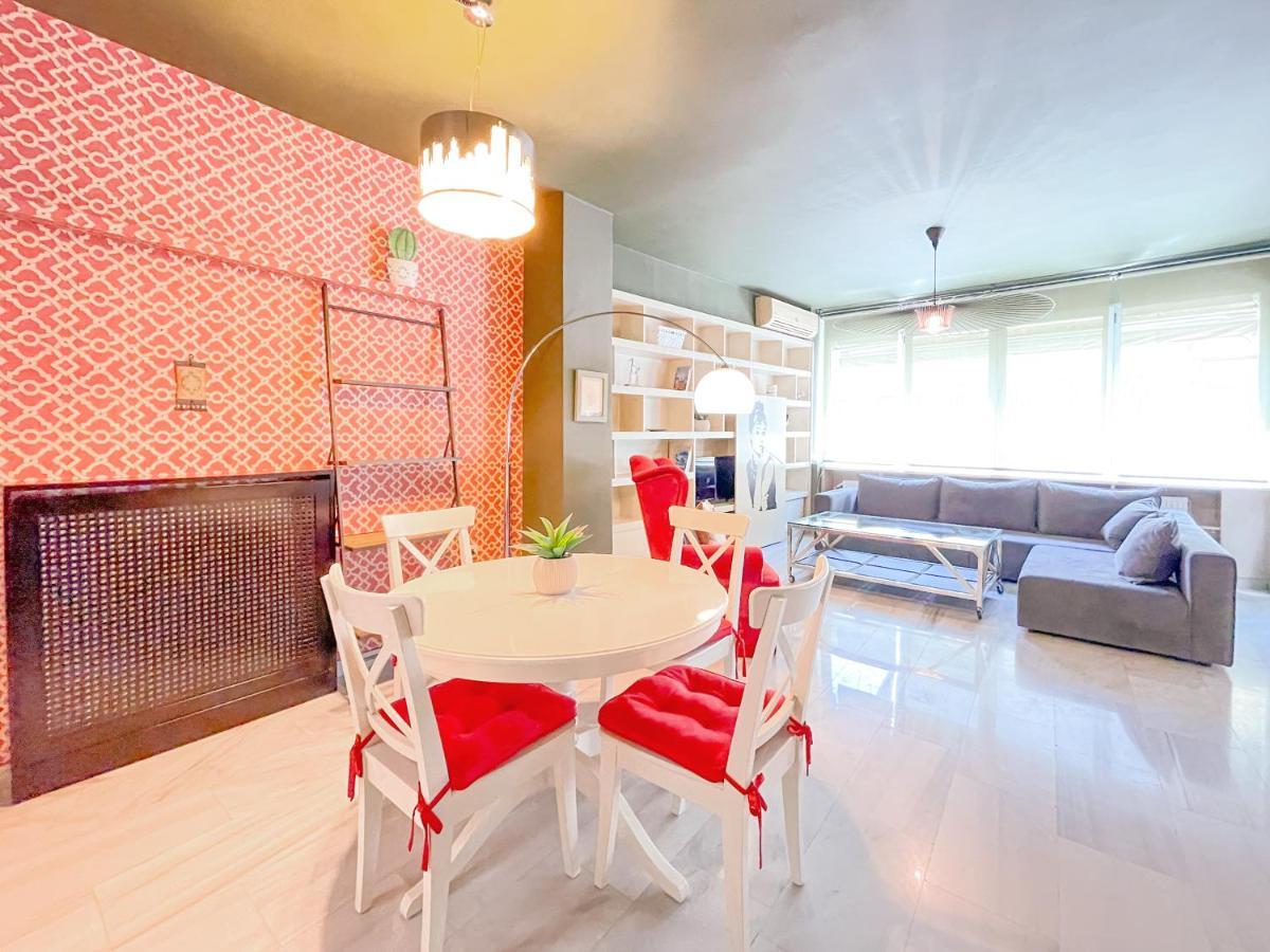 Loft 1 Bedroom Apartment In The Heart Of Афины Экстерьер фото
